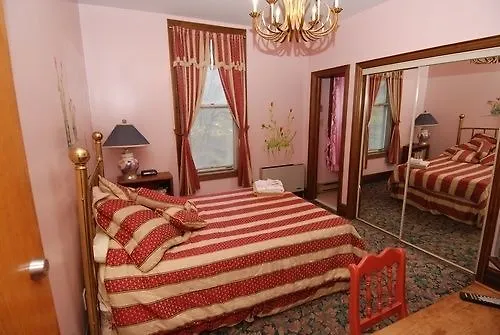 Global Guest House Toronto