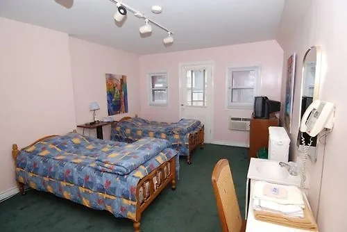 Global Guest House Toronto